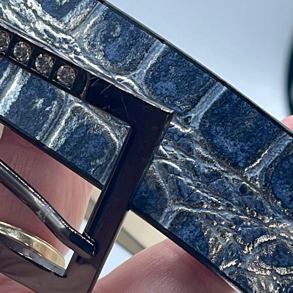 Women\'s Blue Textured Belt with Crystal-Embellished Buckle main image 7